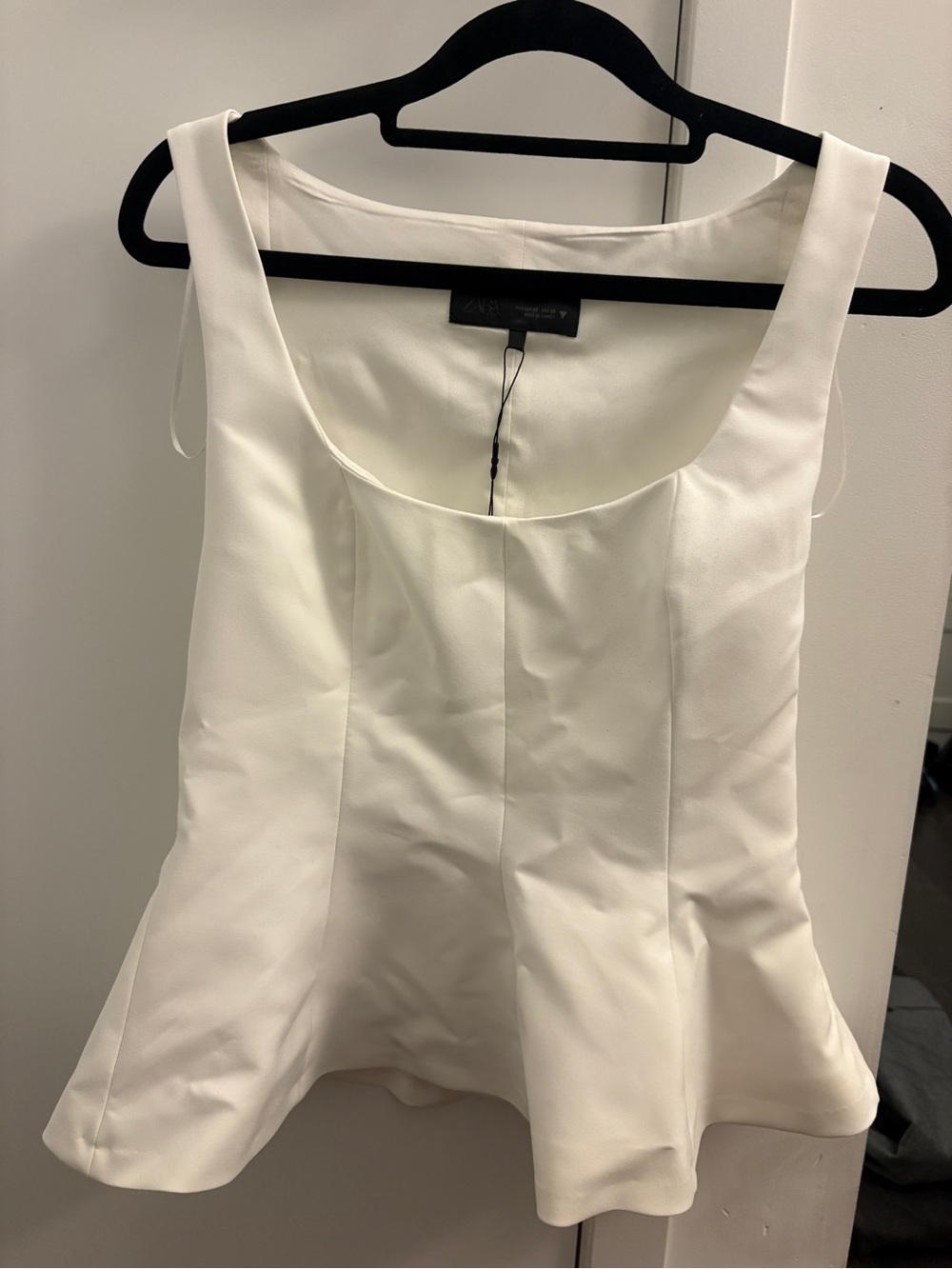 Zara White Scoop Neck Peplum Camisole